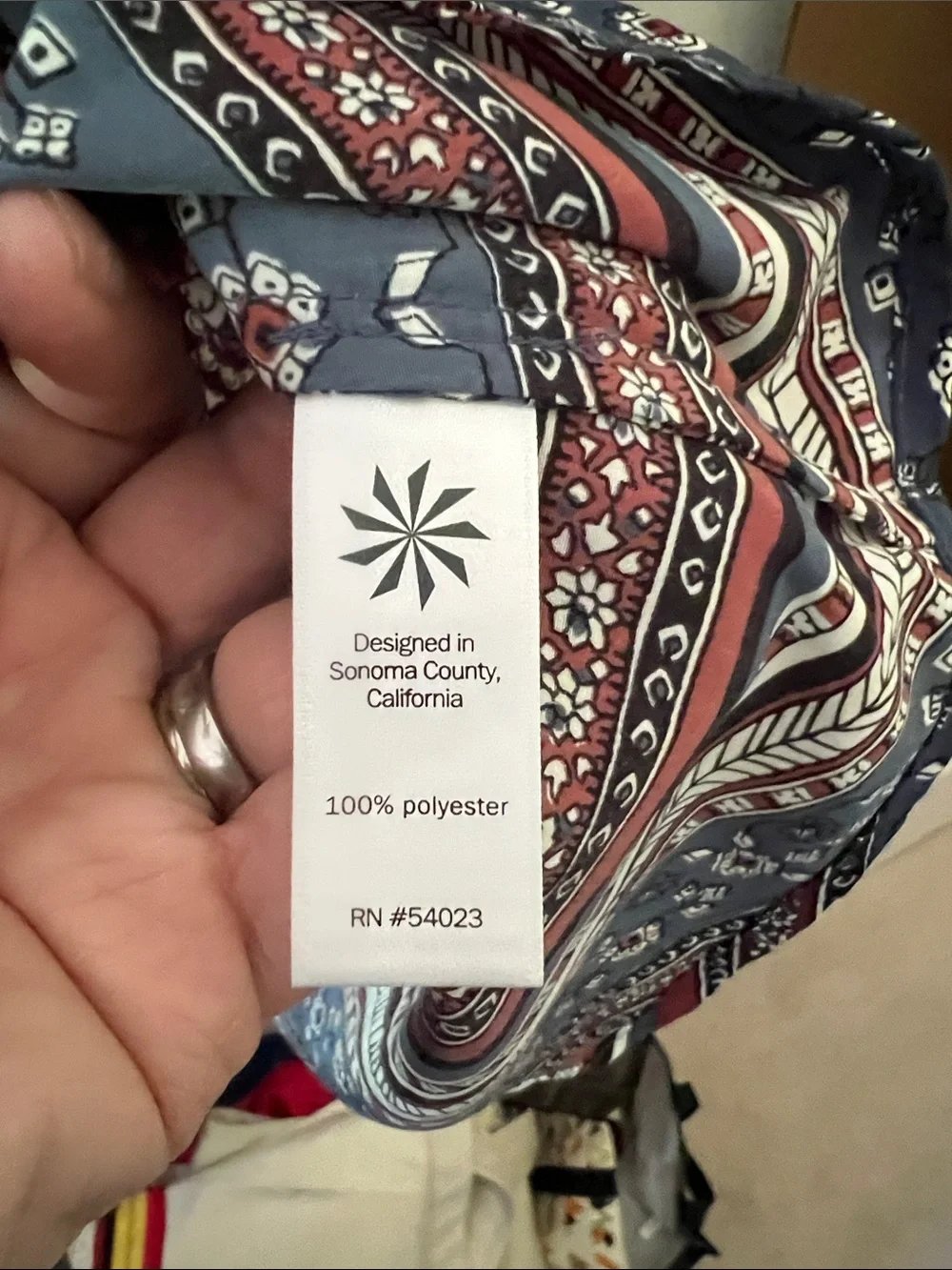 Athleta Navy and Burgundy Printed Sleeveless Silky Tunic Tank Top L NEW no Tag - Picture 4 of 8